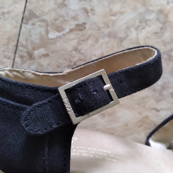 TOMS Sienna black canvas wedge sandals, size 6.5 - Picture 9 of 10